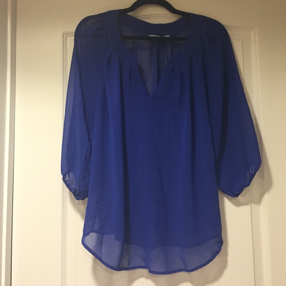 Pleione silky blue top! Size M