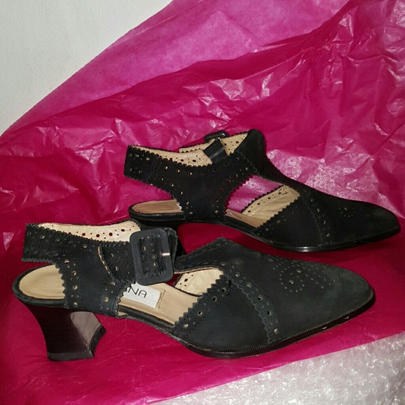 GAVENA black perforated suede sandals size 37 - Picture 3 of 4