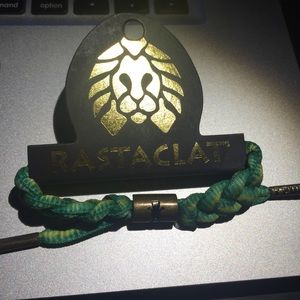Limited Edition Grizzly Grip Rastaclat