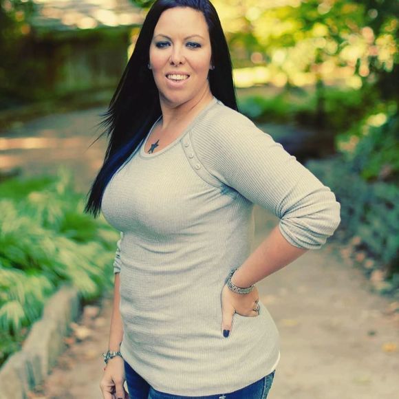 Meet your Posher, Liz