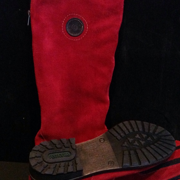 Boots, lady's gorgeous red - Picture 2 of 4