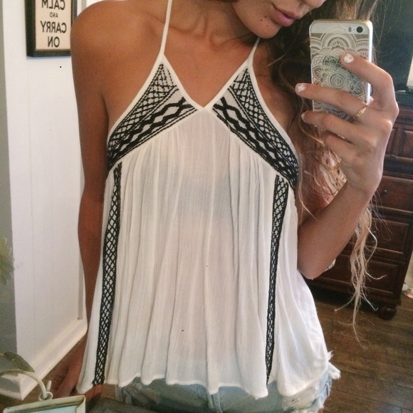 💖SOLD💖White&Black Tank