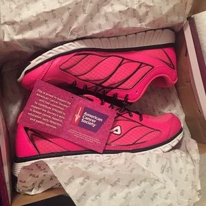 Brand new FILA training sneakers