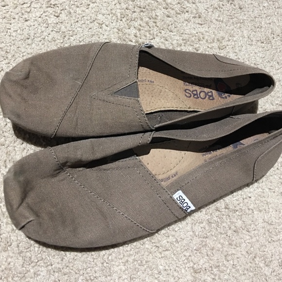 Bobs. Brown  size 8