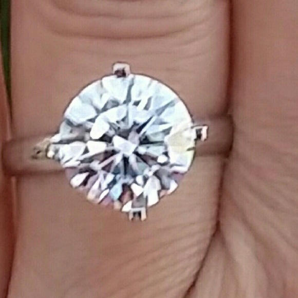 3 ct Round Solitaire Engagement ring sz 5 6 7 8 9 - Picture 3 of 4