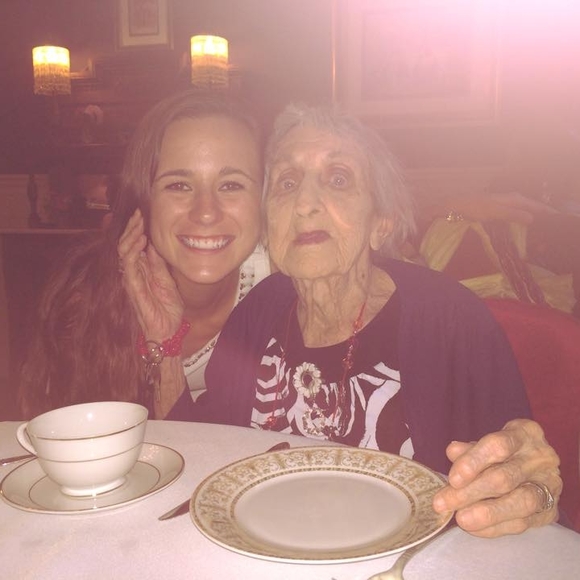 Meet your Posher, Kaitlyn