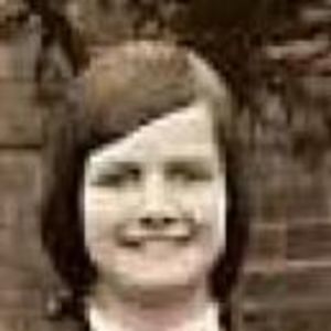 Meet your Posher, Val