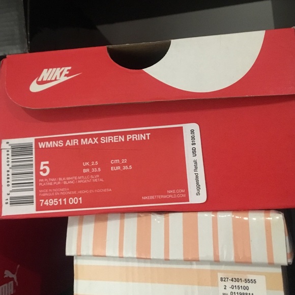 Nikes - Picture 2 of 2