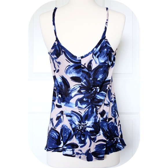 Flowy Blue Floral Tank - Picture 2 of 3