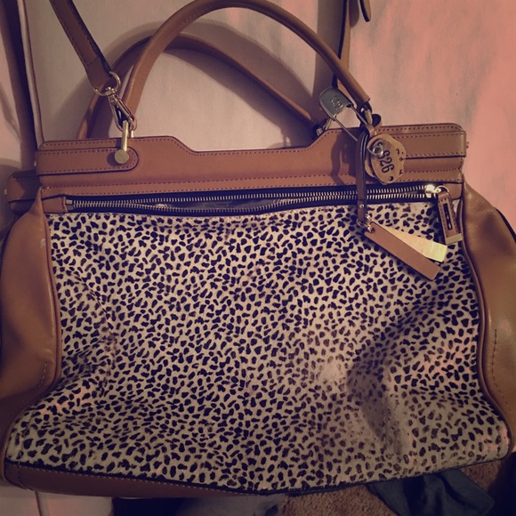 Large faux fur snow leopard bag Vince Cameron