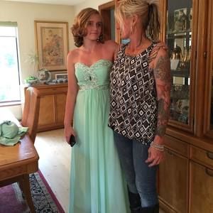 Meet your Posher, Cherrie