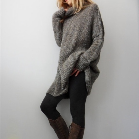 Pullover Turtle Neck Sweater - Picture 3 of 3