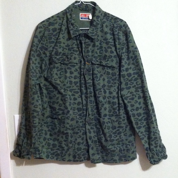 All-son brand green leopard print urban button up