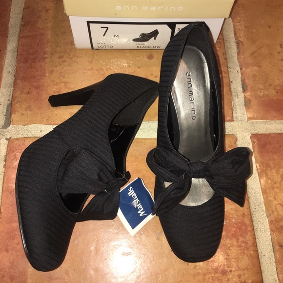 Ann Marino Shoes - NWT Ann Marino Heels Menswear Inspired with Bow