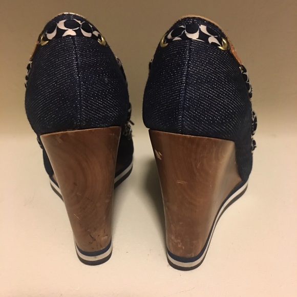 Coach Wedges - Picture 2 of 4