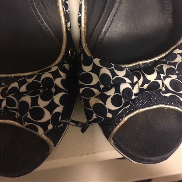 Coach Wedges - Picture 4 of 4