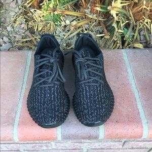 Yeezy boost 350 pirate black