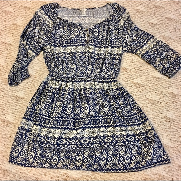Forever 21 Dresses & Skirts - Blue Patterned Peasant Dress
