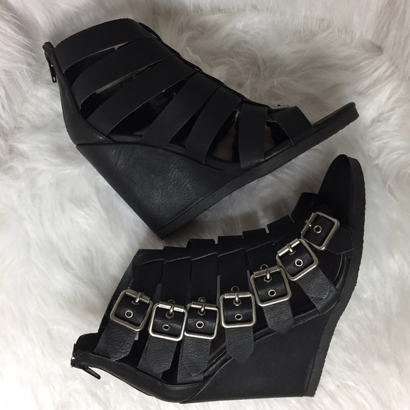 Madden Girl Shoes - Madden Girl Duff Black Wedges Size 6.5 Madden Girl Shoes - Madden Girl Duff Black Wedges Size 6.5