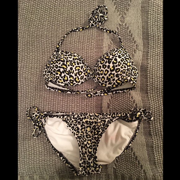 Leopard print bikini