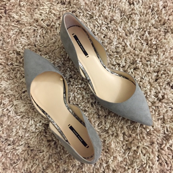 Zara Shoes - Zara Kitten Heel w/Pointed toe D'Orsay size 39