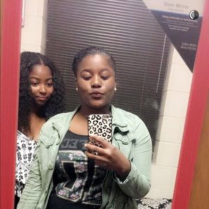 Meet your Posher, Precious