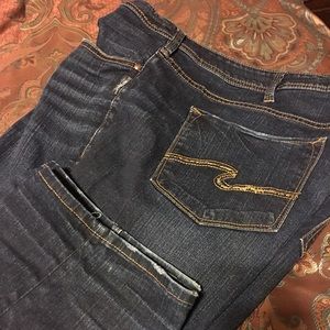 Silver Aiko Mid Straight Plus Sz20x32