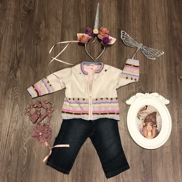 Other - Sweater and jeans outfit