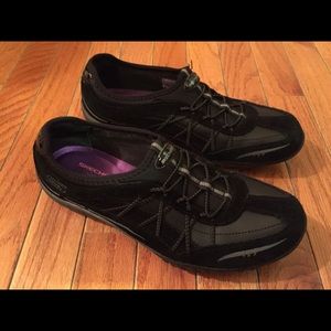 Women's Black Sketchers Memory Foam Shoes