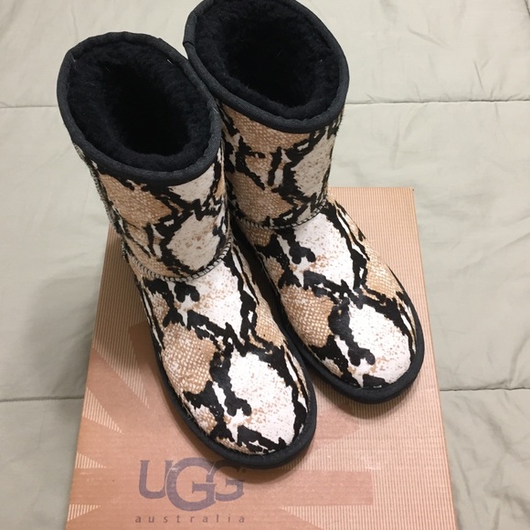 Women's Ugg Australia winter boots