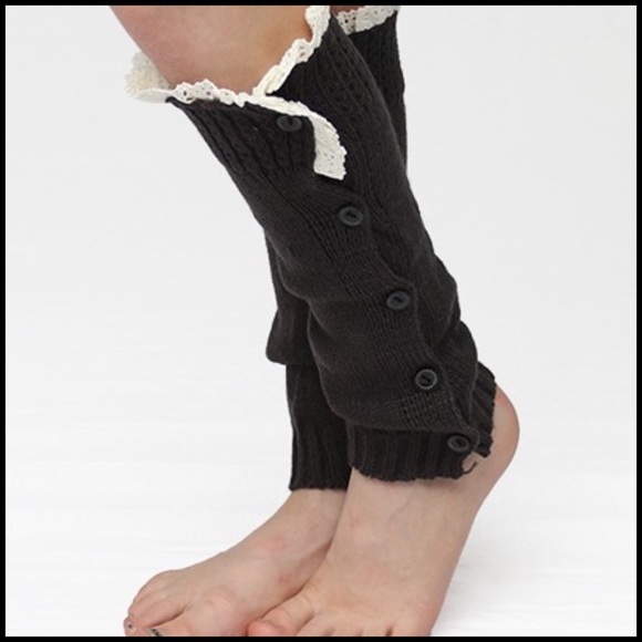 Girls Leg Warmers With Buttons And Lace - Picture 4 of 4