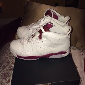 Jordan maroon 6's size 3y trades accepted!