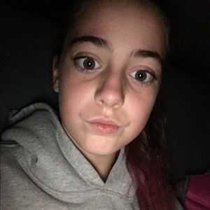 Meet your Posher, Ava