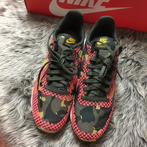 ⚡️FLASH SALE⚡️ Nike Internationalist JCRD PRM - Picture 2 of 4