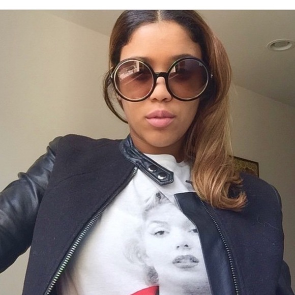 Trendy Tom Ford sunnies! The perfect vintage look.