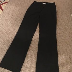 Size 0. Black pinstriped dress pants 🙌🏻