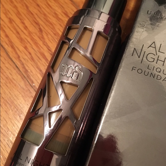 Urban decay foundation shade 8.75