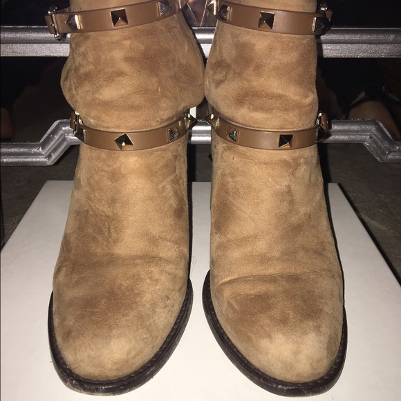 Valentino Rockstud Booties - Picture 4 of 4