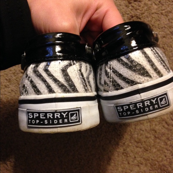 Like new Sperry Topsiders - Picture 2 of 2