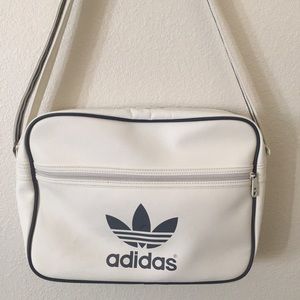 Adidas originals airliner or vintage shoulder bag