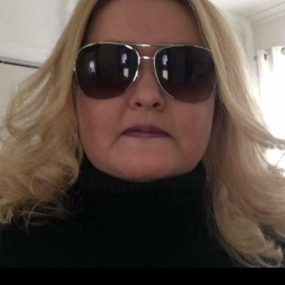 Meet your Posher, Isabel - Picture 1 of 1