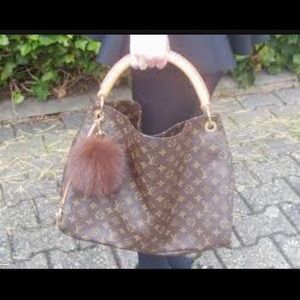 Meet your Posher, Tanns