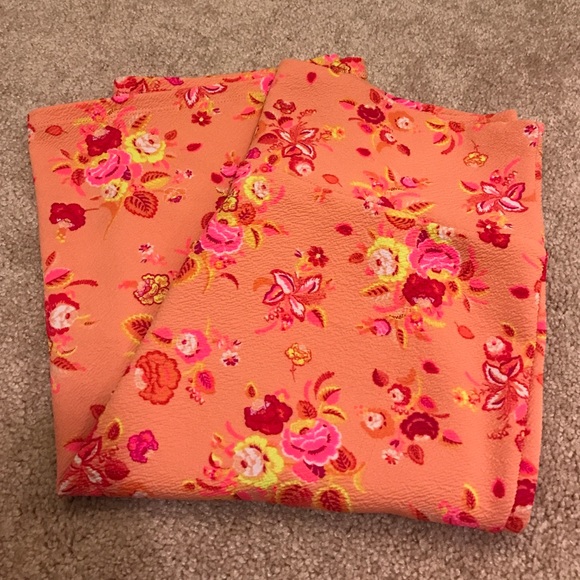 Large LuLaRoe Cassie