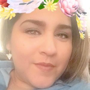 Meet your Posher, Paola