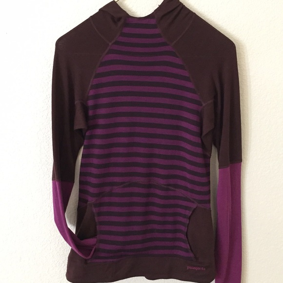 Patagonia merino wool hoodie / base layer