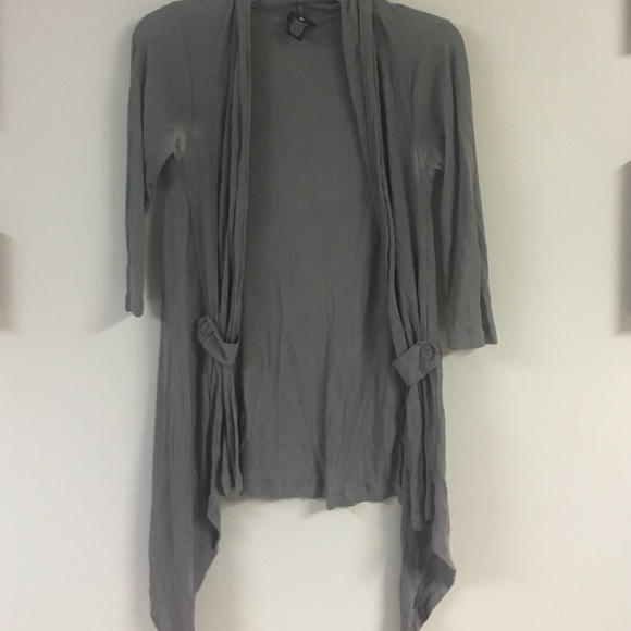 Gray 3/4 sleeve cardigan