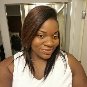 Meet your Posher, Juanita