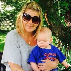 Meet your Posher, Deedee