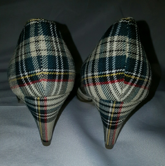 🎁 Marked 10% off 🔥 Seychelles Plaid Shoes Size 8 - Picture 2 of 3