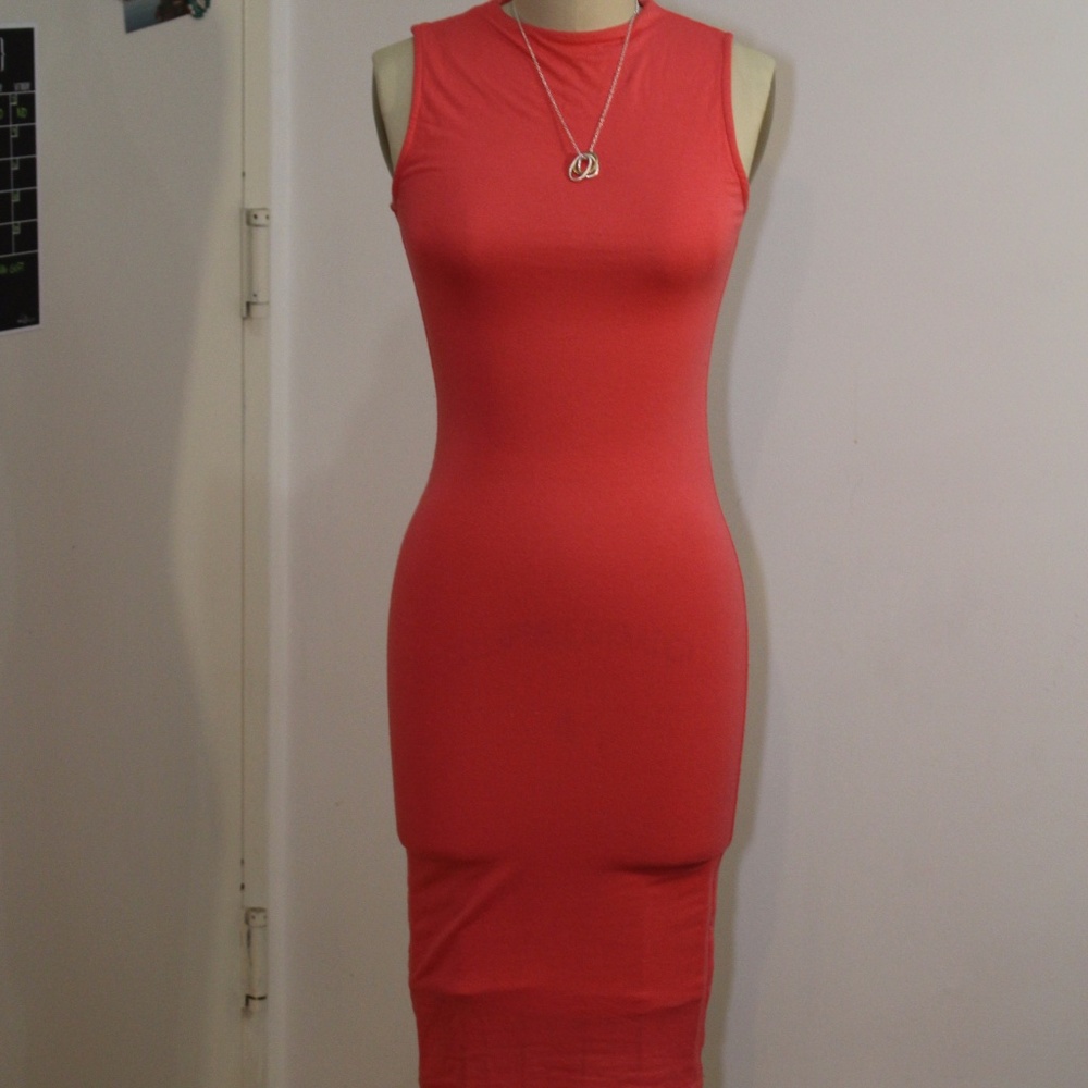 Pink Sleeveless Bodycon Dress